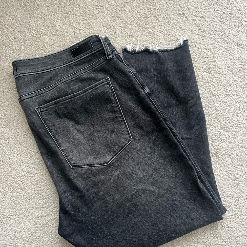 Women’s AB&F Black Distressed Denim Jeans Size 33